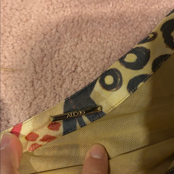 Alexis Vibrant Abstract Wrap Top - Picture 2 of 3